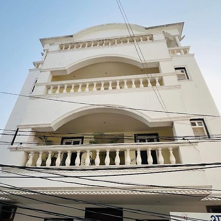 Hare Krishna Homes Jhalwa Allāhābād Junction 外观 照片